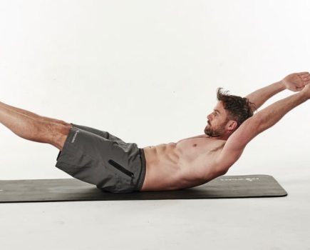 This 10-Move Circuit Works Your Abs From All Angles | Men's Fitness UK