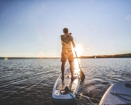 5 Health & Fitness Benefits Of Stand-Up Paddleboarding | Men's FitnessUK