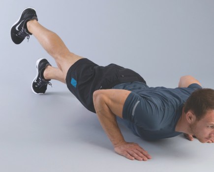 Try This Time Saving Kit Free Press-Up Workout | Men's Fitness UK