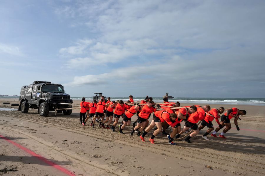 England Rugby Players Take On Gruelling Beach Challenge | Men's Fitness UK