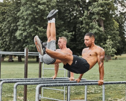 https://mensfitness.co.uk/features/steel-warriors-using-calisthenics-to-tackle-knife-crime/