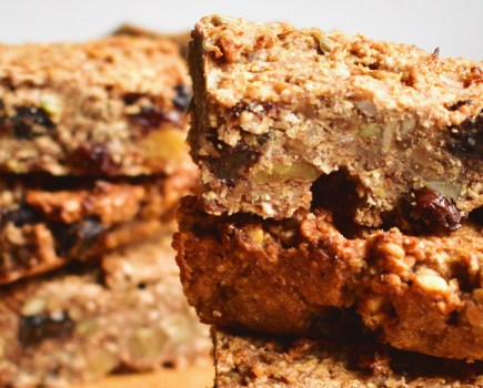 Easy High Protein Oat Bars Recipe | Men's Fitness UK