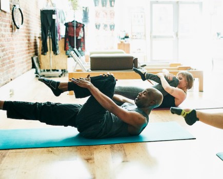 Learn How To Engage Your Abs With This Pilates Workout | Men's Fitness UK