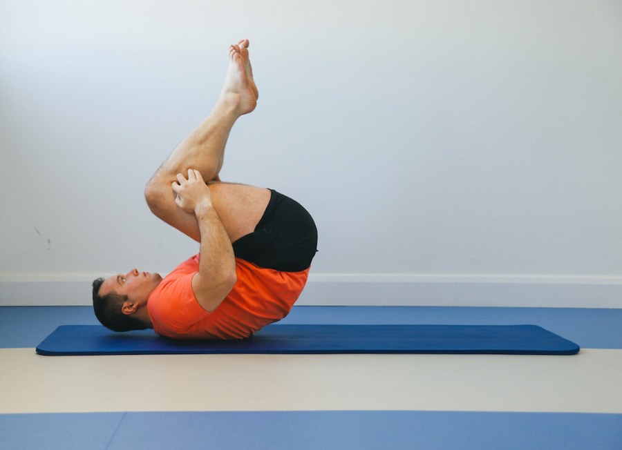Learn How To Engage Your Abs With This Pilates Workout | Men's Fitness UK