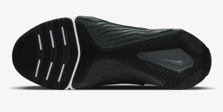 Sole of Nike Metcon 8 gym shoe