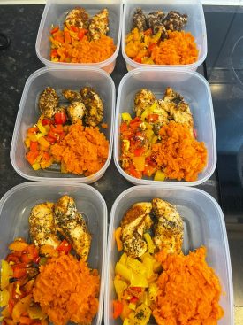 Six tubs of chicken, sweet potato and vegetables