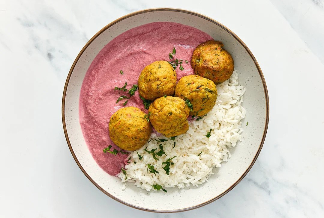 foodhak vegan meal delivery service Ayurvedic Beetroot Kofta Curry