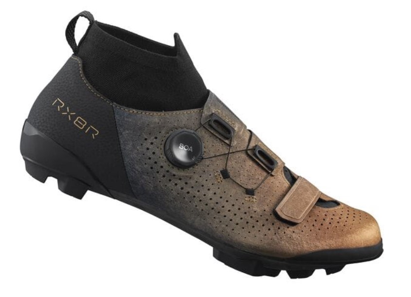 Product shot of Shimano RX8R cycling shoe