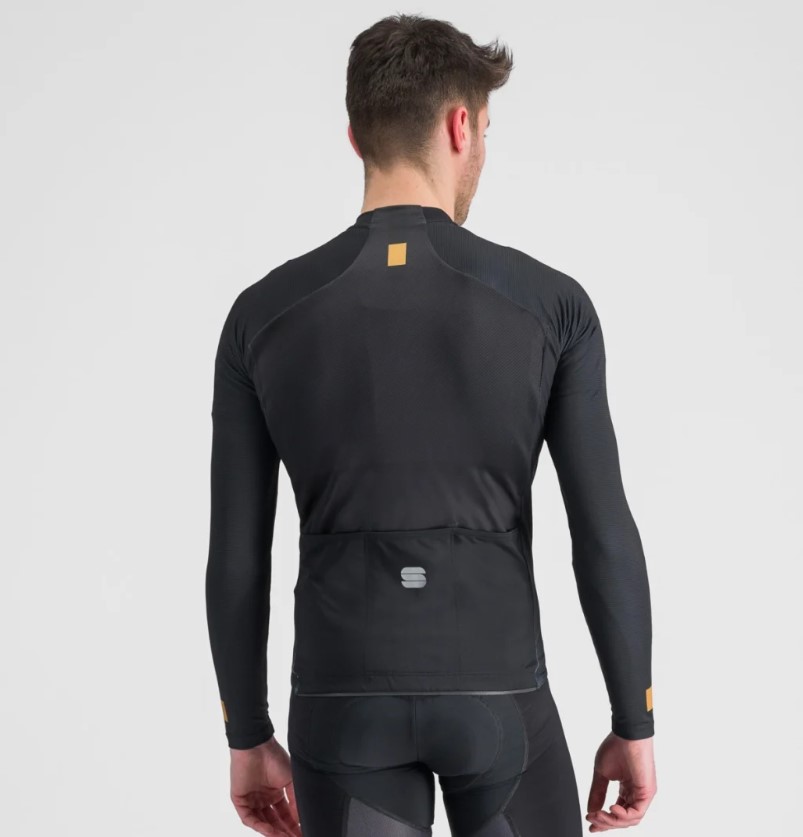 Product shot of the back of a Sportful cycling jersey