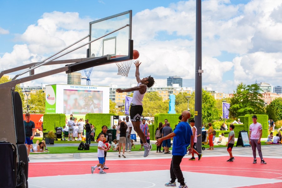 people playing basketball at The Battersea Games