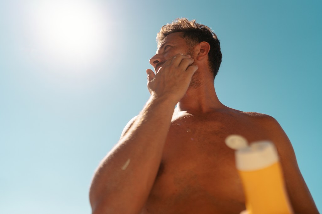 Regardless of the weather or the season, it is sensible to wear sunscreen daily