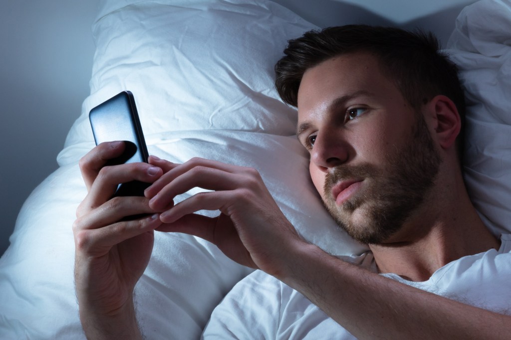 Phone usage before bed is not conducive to a good night's sleep